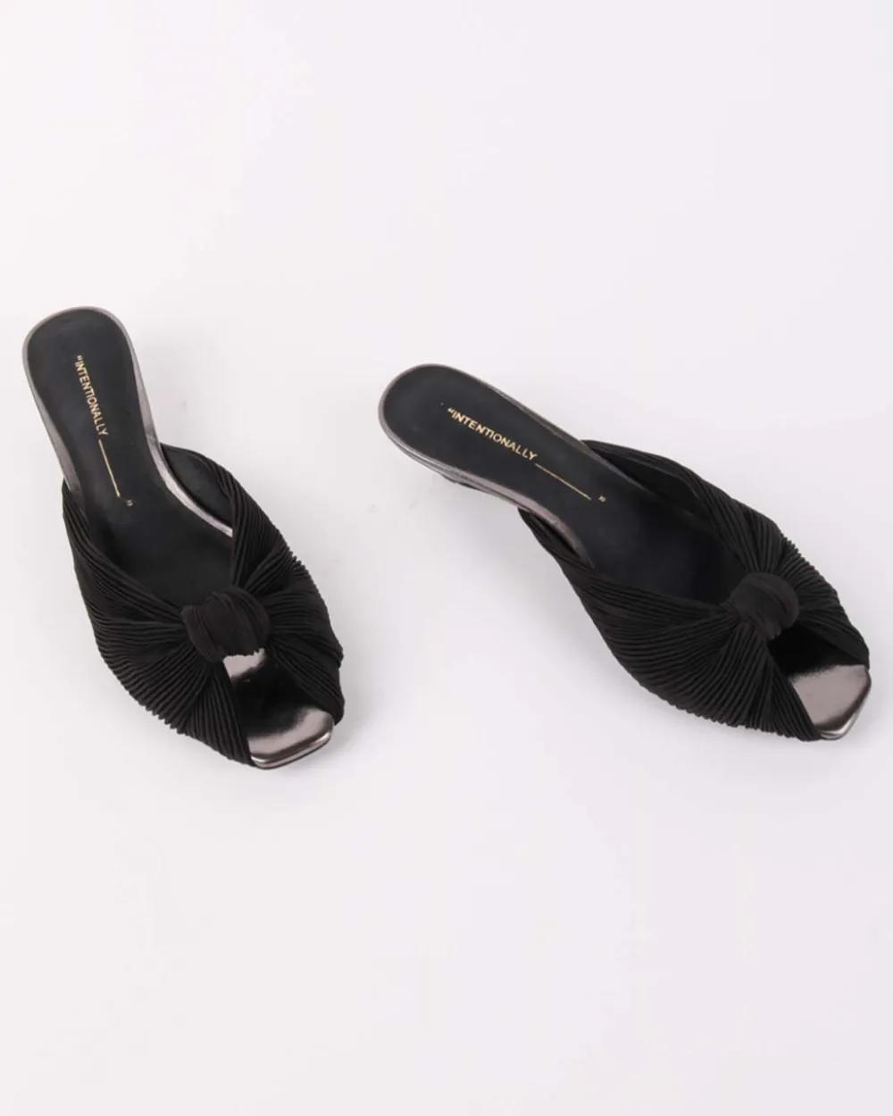 Intentionally Blank Curfew Kitten Heel - Black^ Shoes