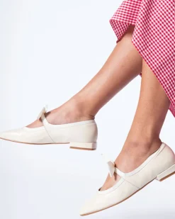 Intentionally Blank London Mary Jane - Creme^ Shoes