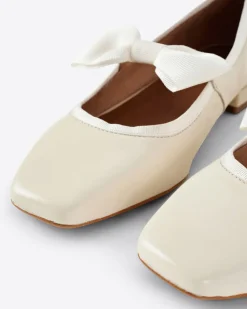 Intentionally Blank London Mary Jane - Creme^ Shoes