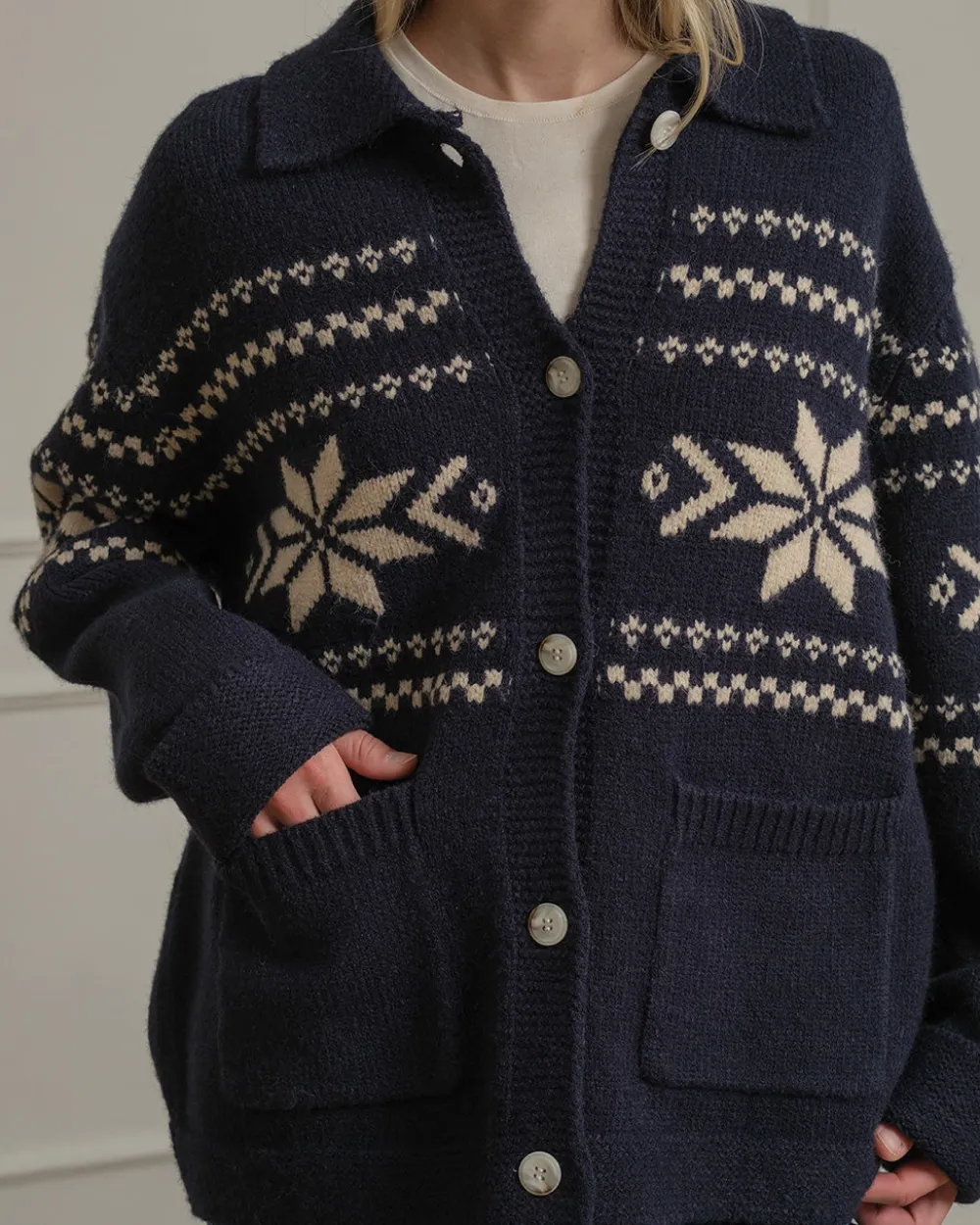 RAISONNEL Nordic Snowflake Knit Cardigan - Navy^ Sweaters