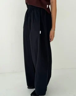 Le Bon Shoppe Parachute Pants - Black^ Bottoms