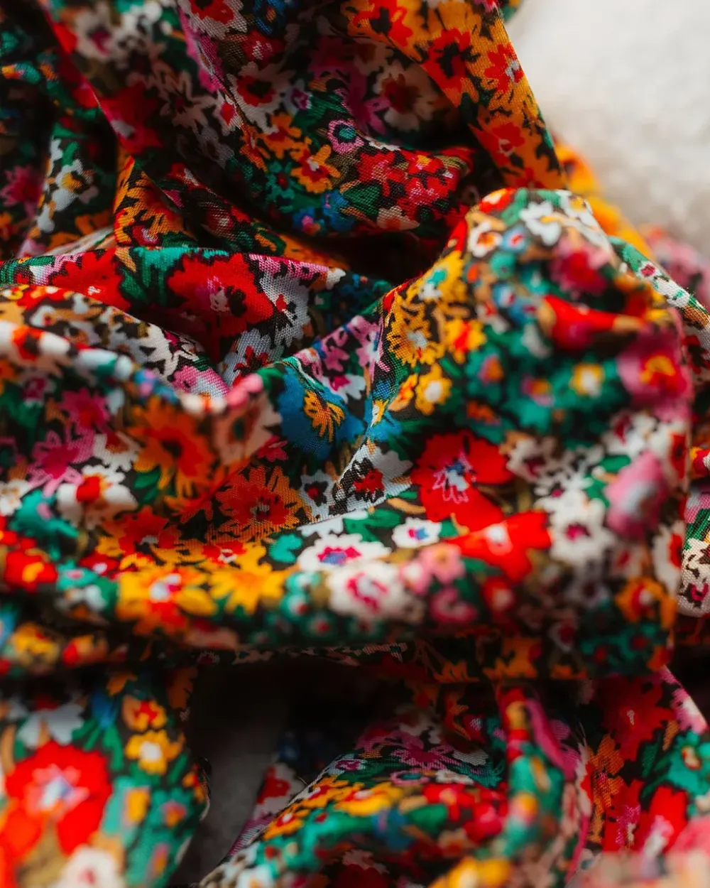 Chicka & Co Retro Floral Twist Headband^ Hats + Hair